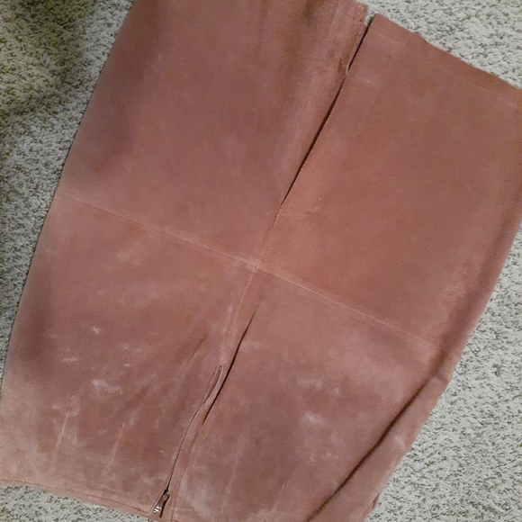 Camel tan suade skirt - Picture 2 of 4